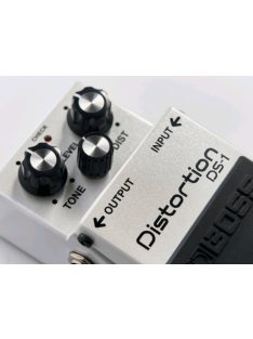 Boss DS 1 WH Limitált Fehér Distotion effekt pedal